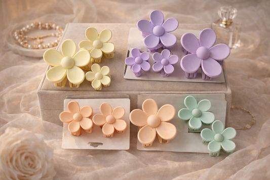 Matte Daisy 3 Hair Claw Set (3-Piece Set)